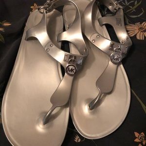 ◽️Silver Michael KORS jelly sandals ◽️